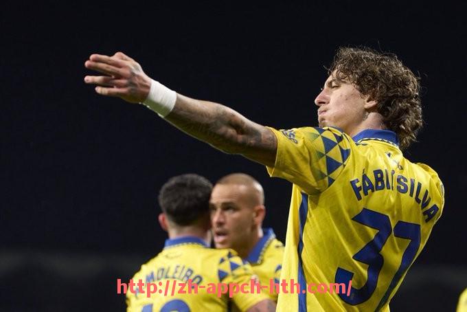 HTH华体会APP下载-亚当斯NBA球员档案：精彩数据与个人成就