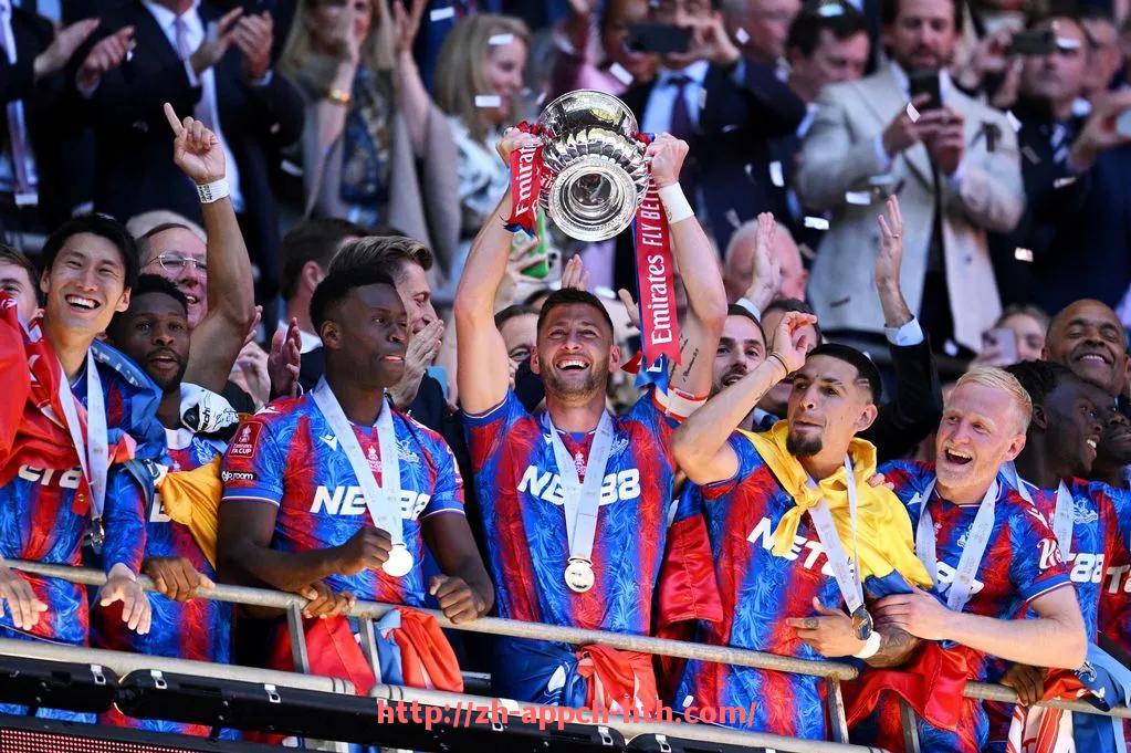 HTH华体会APP下载-爱华顿队的英超历史与“太妃糖”绰号由来